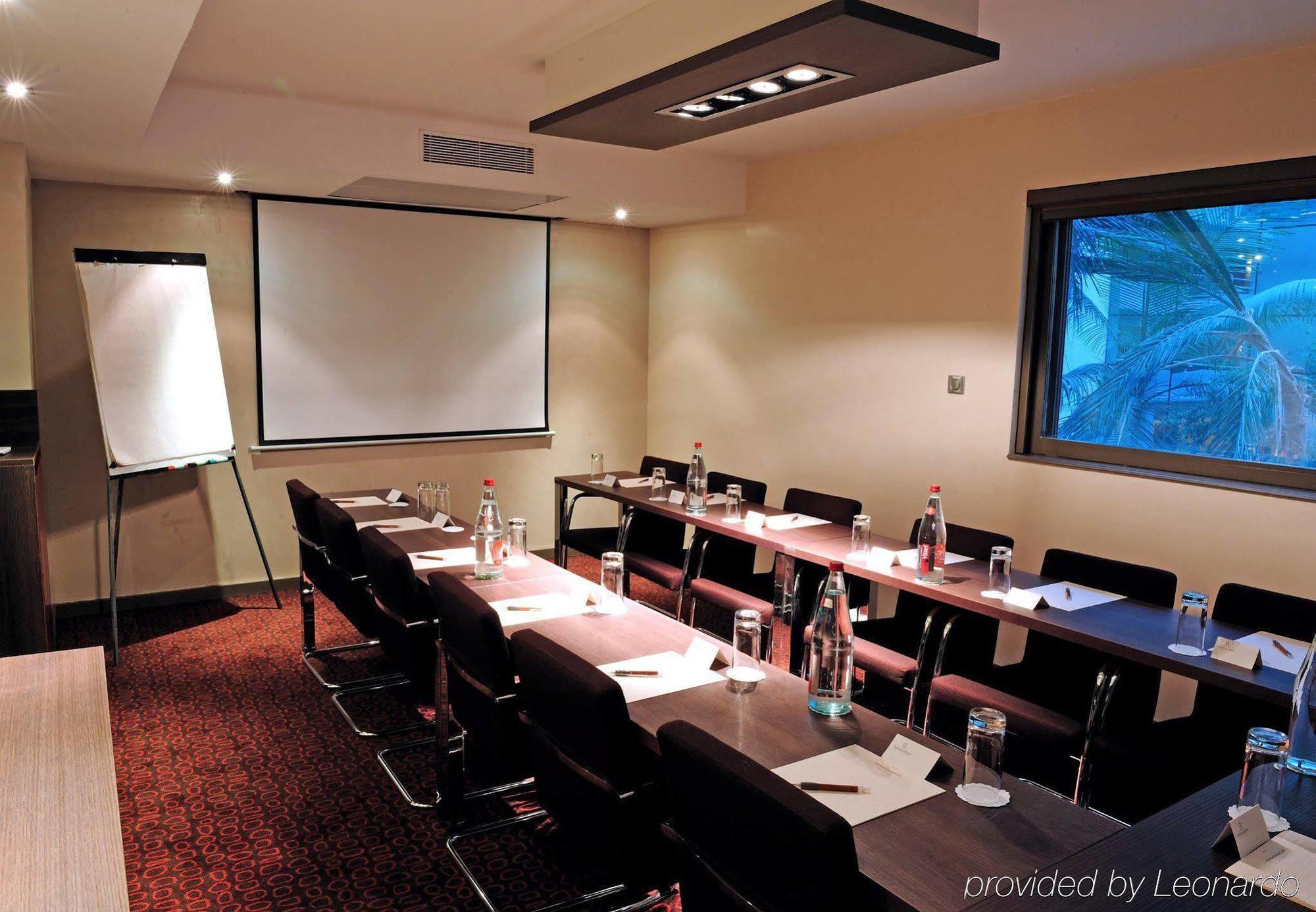 Ac Hotel By Marriott Ambassadeur Antibes - Juan Les Pins Afaceri foto